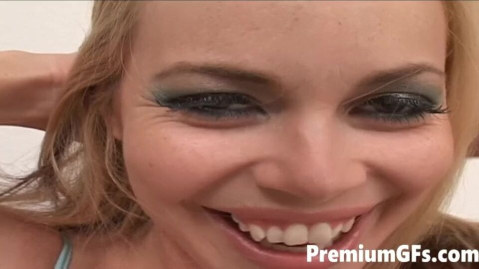 Watch sensual Alicia Rhodes's dirt