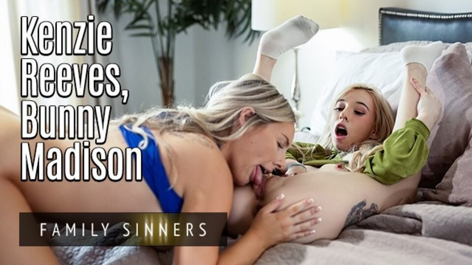Tempting Kenzie and Bunny's toys xxx