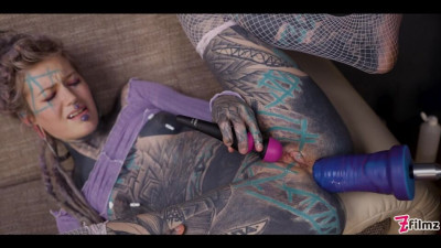 Extremely tattooed girlfriend Anuskatzz loves rough anal fuck