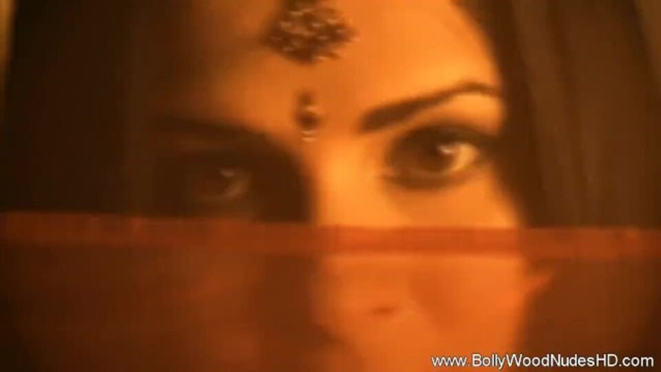 Striptease trailer with cute goddess from Bollywood Nudes HD