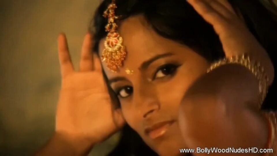 The Queen's striptease movie by Bollywood Nudes HD