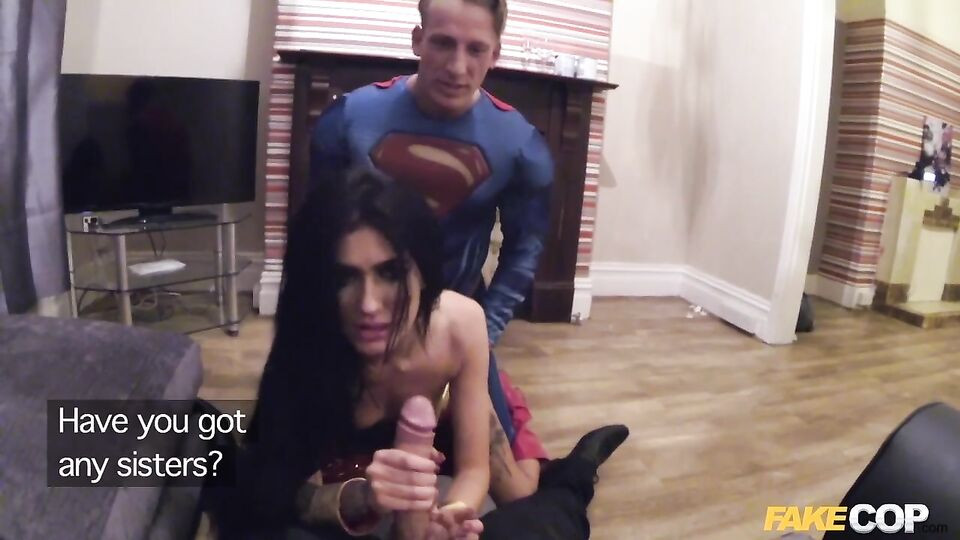 Bitchy brunette Fantasy is enjoying hardcore FMM fuck with cops