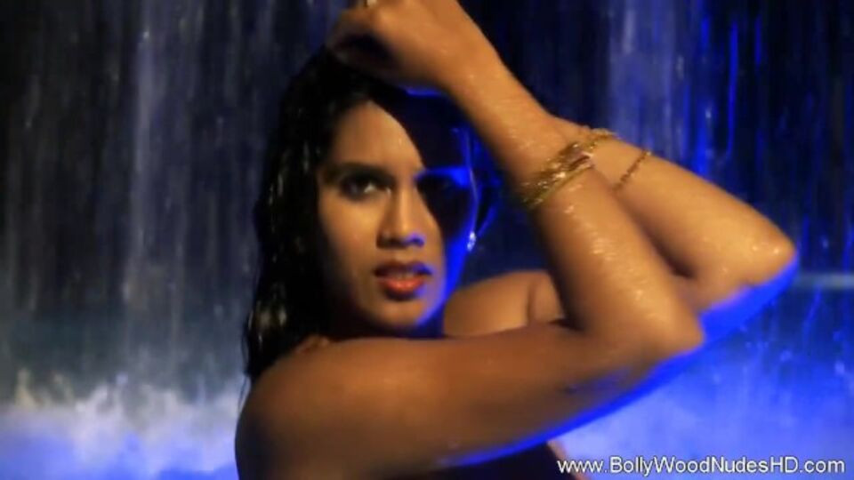 Tough bidie-in at bollywood movie