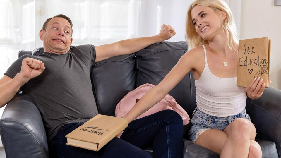 An awesome oral sex session with a smiling blonde Nicole Nichols