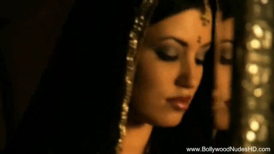 Watch provocative princess's video