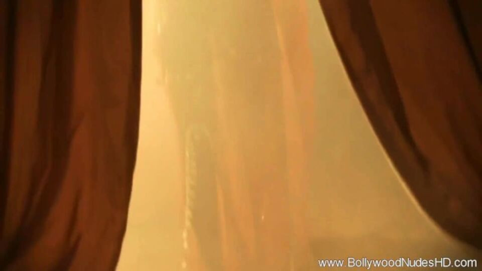 Cutie's girlfriend video by Bollywood Nudes HD