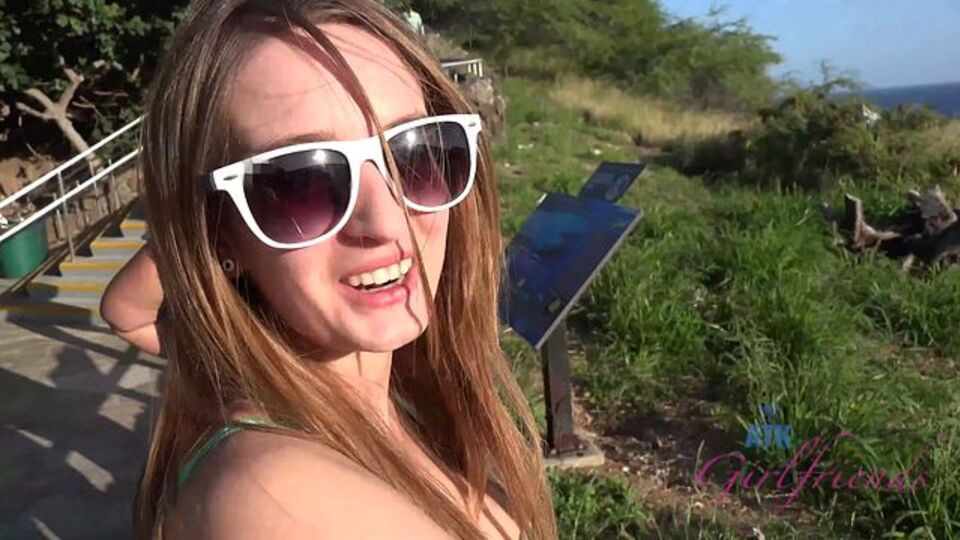 Watch spicy model's scene