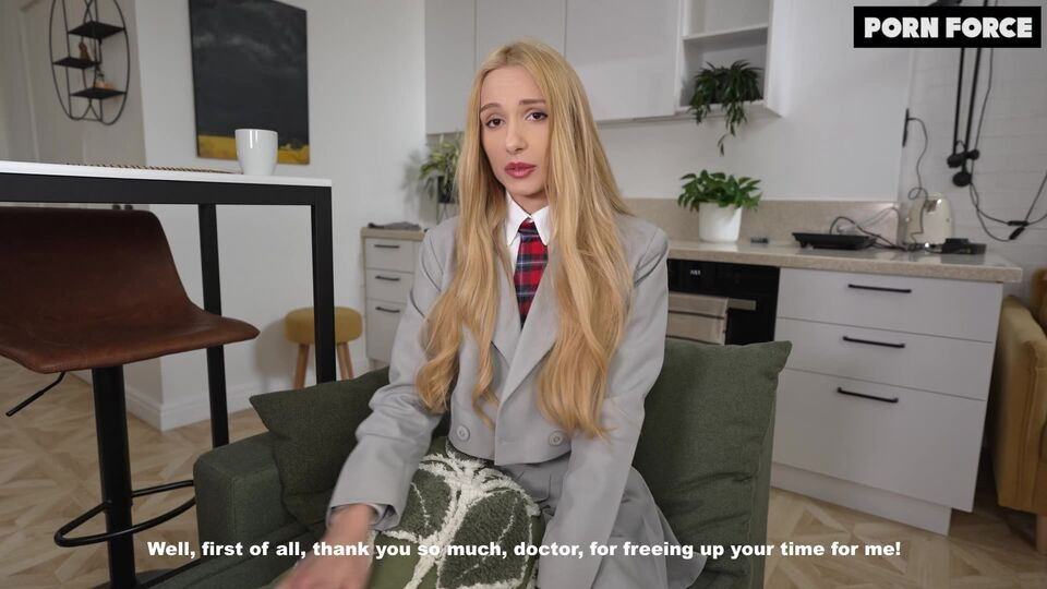 Teen blondie Carla Cute is enjoying jumping on a long sausage