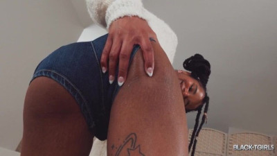 Watch aphrodisiac Cloudy Vi's action