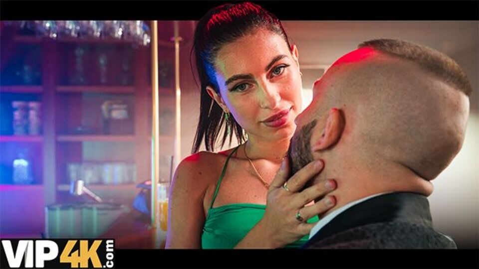 VIP 4K - natural tits xxx