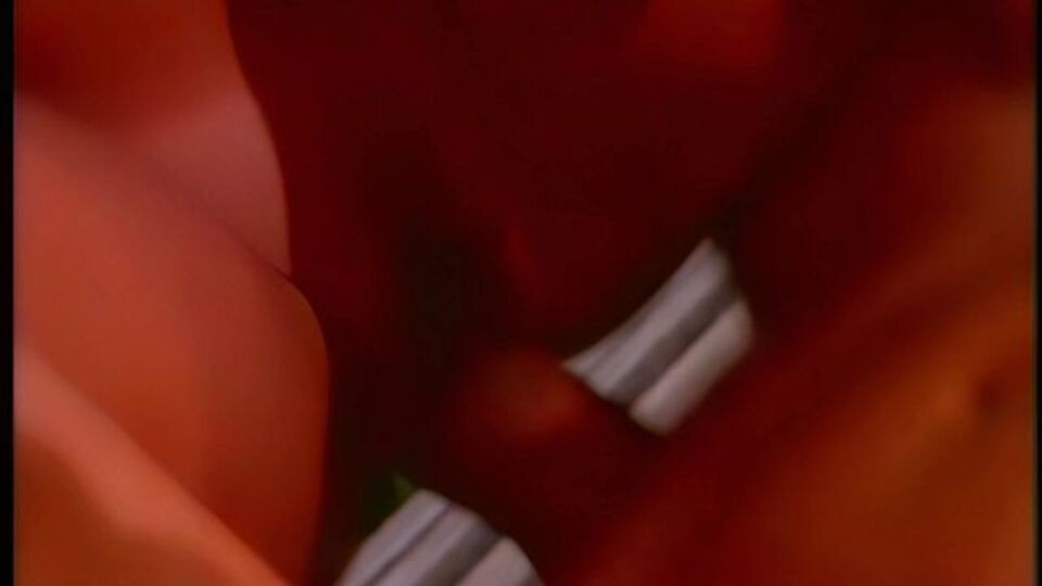 Watch attractive Ellen Padilha's dirt